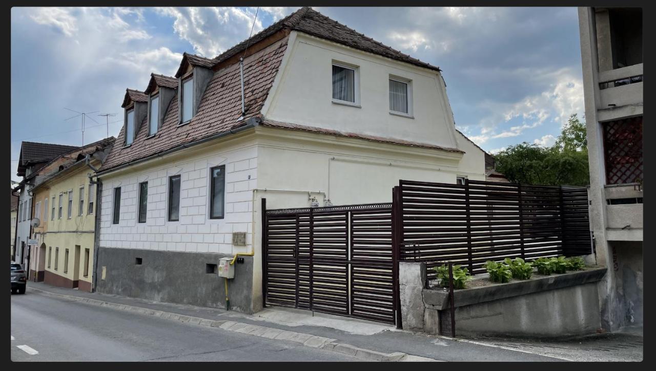 Z House Apartamento Sibiu Exterior foto