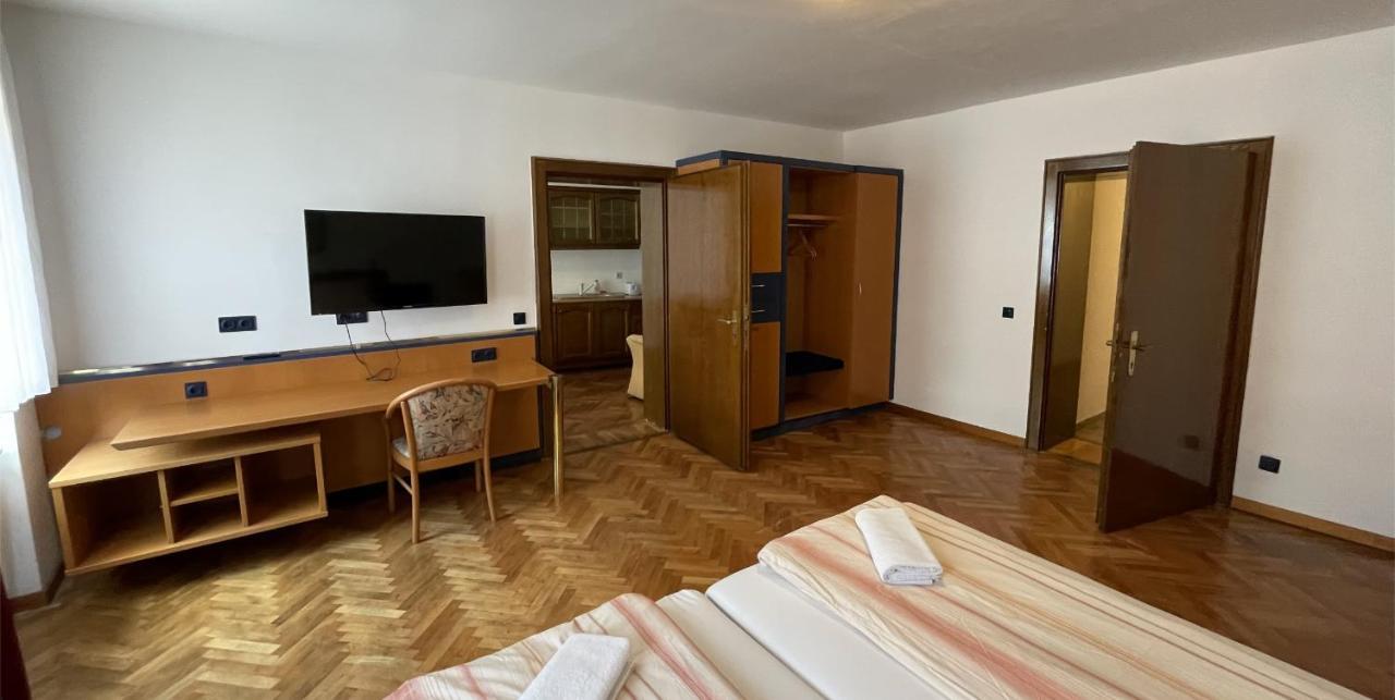 Z House Apartamento Sibiu Exterior foto