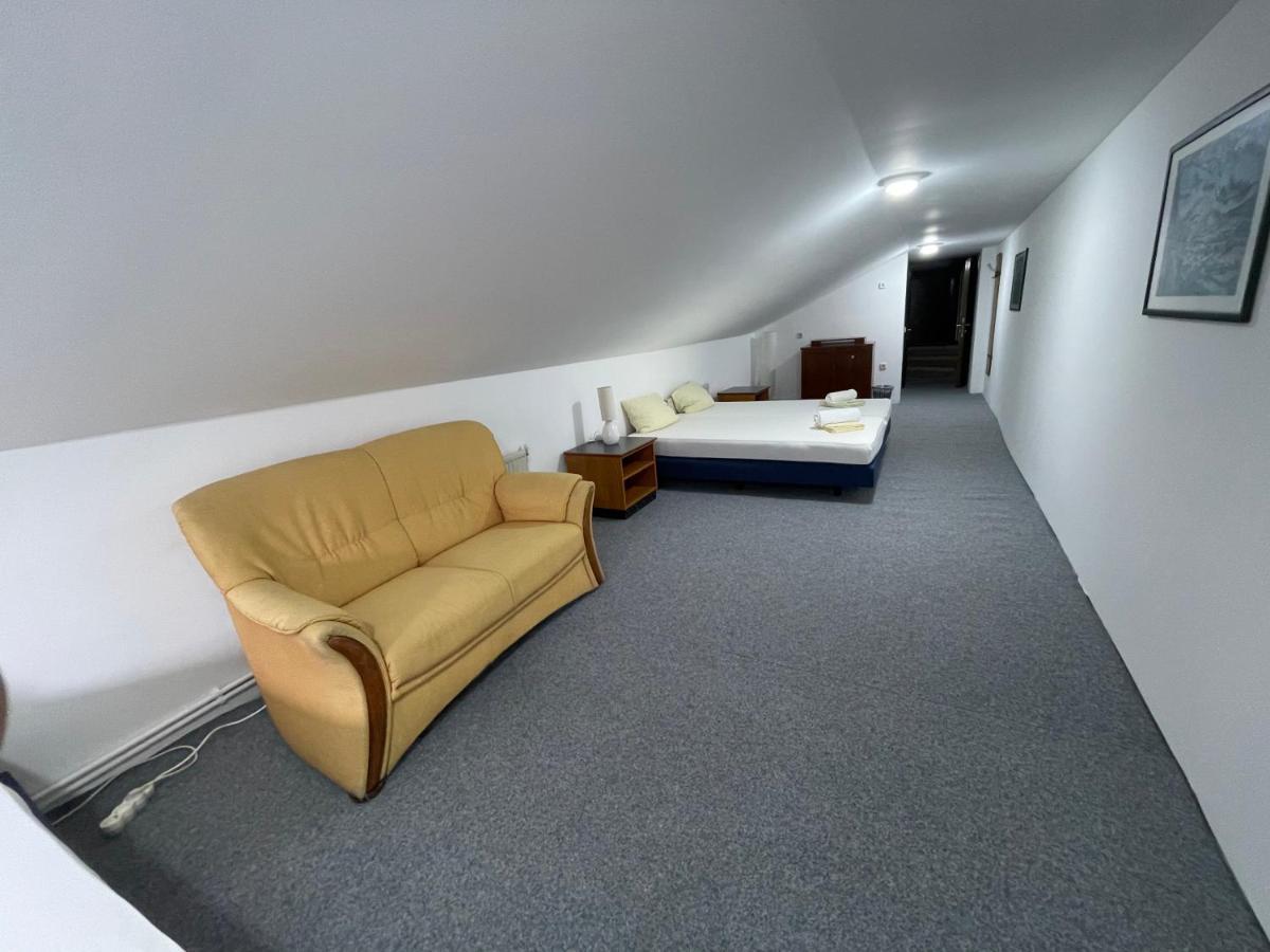 Z House Apartamento Sibiu Exterior foto